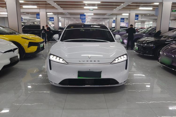 Used Hima Luxeed R7 2024 All-Electric 802 km Max