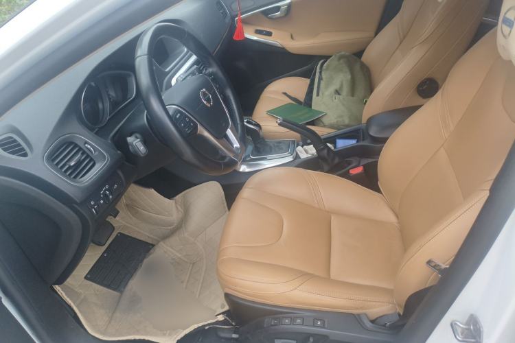 Used Volvo V40 2017 T3 Zhiyi Edition Left Front Seat