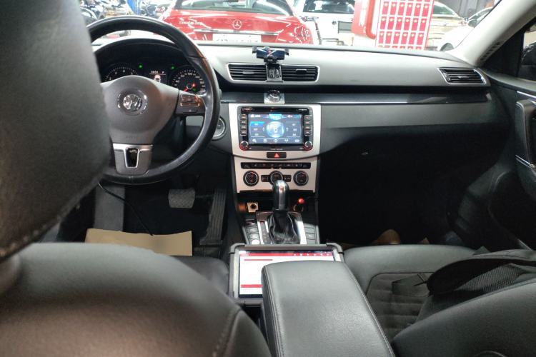 Used Volkswagen Magotan 2015 Facelift 1.8TSI Luxury Model
