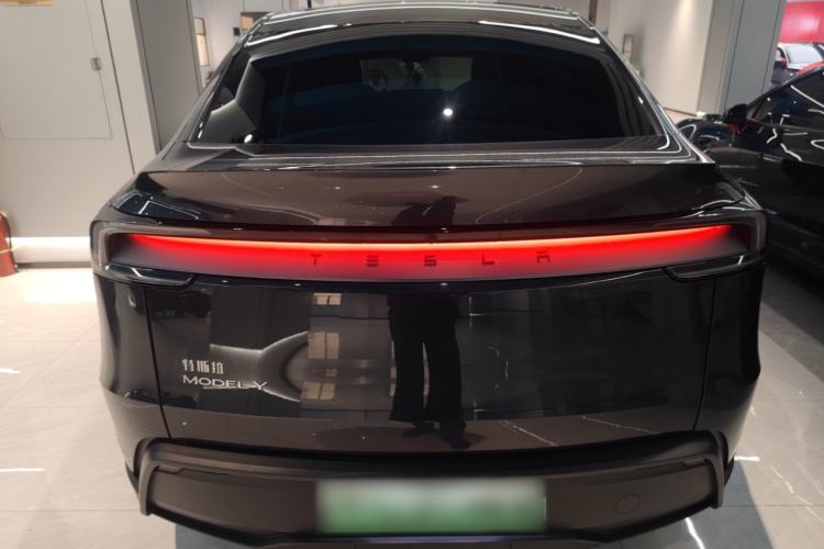 Used Tesla Model Y 2025 Rear-Wheel-Drive Version Rear