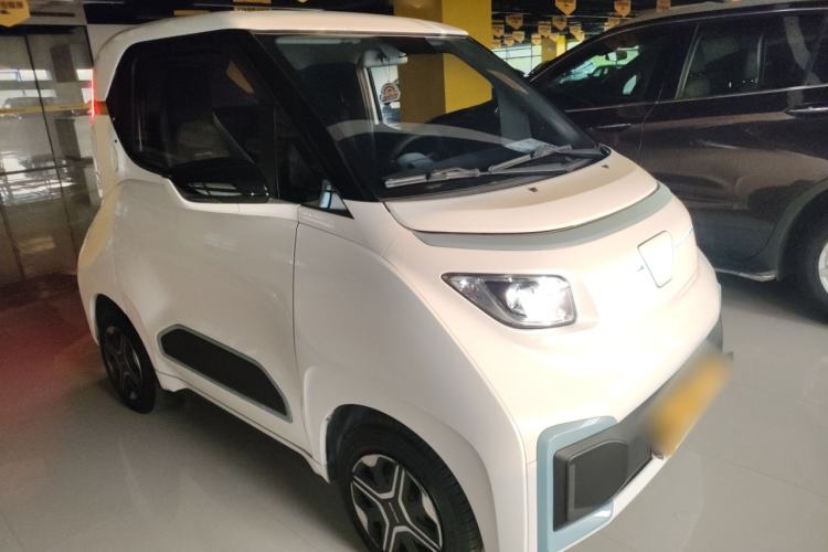 Used Wuling NAMMIEV 2021 Passion Edition Front Right 45 Deg