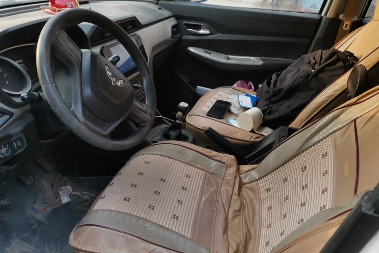 Used Wuling Hongguang 2018 1.5L S Comfort Model L2B Left Front Seat