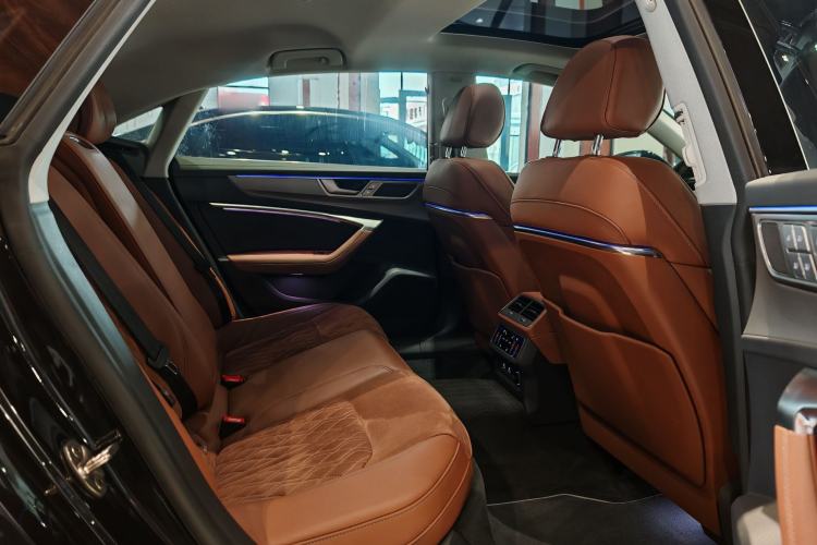 Used Audi A7L 2024 45 TFSI quattro Luxury Edition
