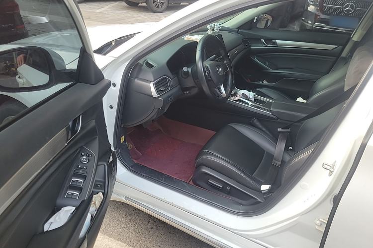 Used Honda Accord 2022 260TURBO Luxury Edition Driver Seat