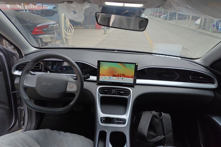 Used Geely Galaxy Geome 2026 Model 310km Youth Edition
