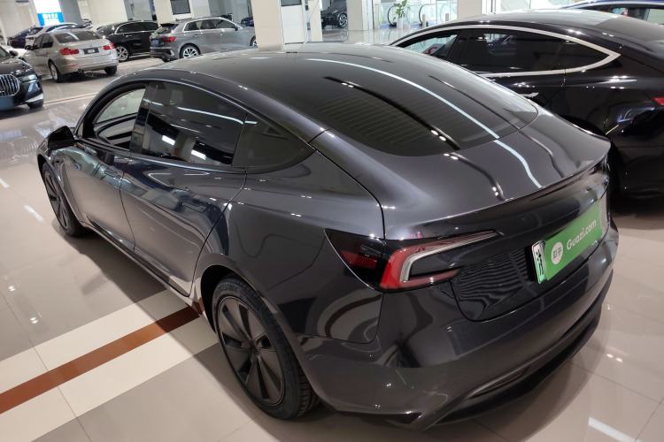 Used Tesla Model 3 2023 Long-Range All-Wheel-Drive Version
