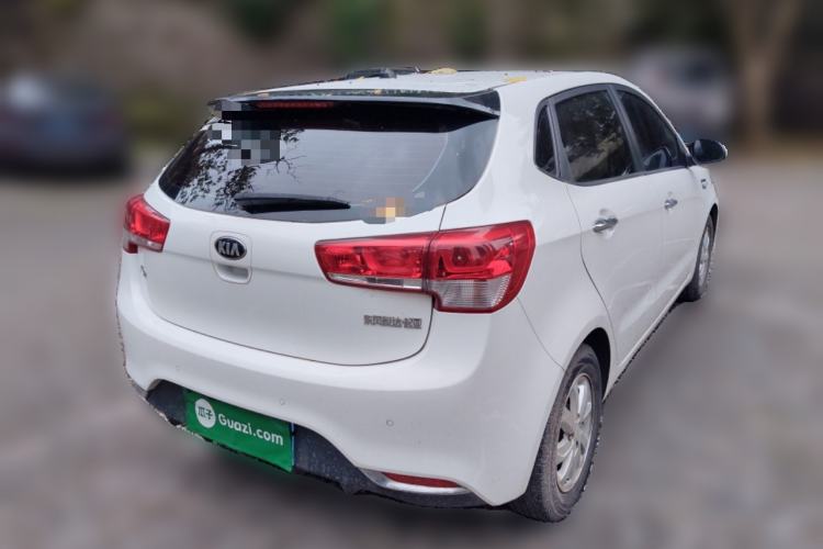 Used Kia K2 2015 Hatchback 1.4L AT GLS Cool Edition
