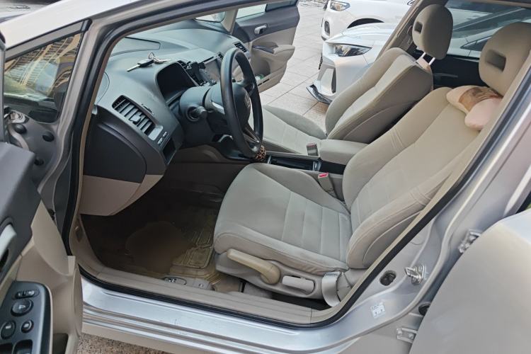 Used Honda Civic 2009 1.8L automatic comfort version
