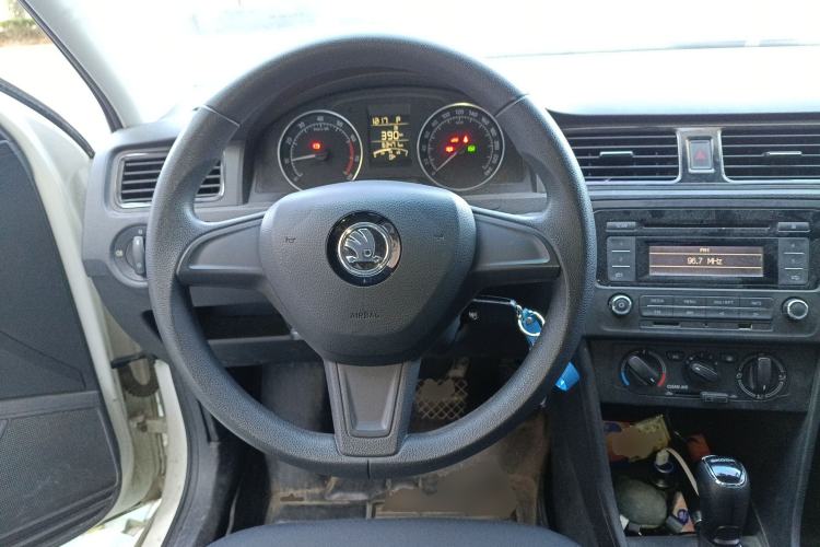 Used Skoda Rapid Spaceback 2016 Revised Version 1.6L Automatic Front-Drive Edition
