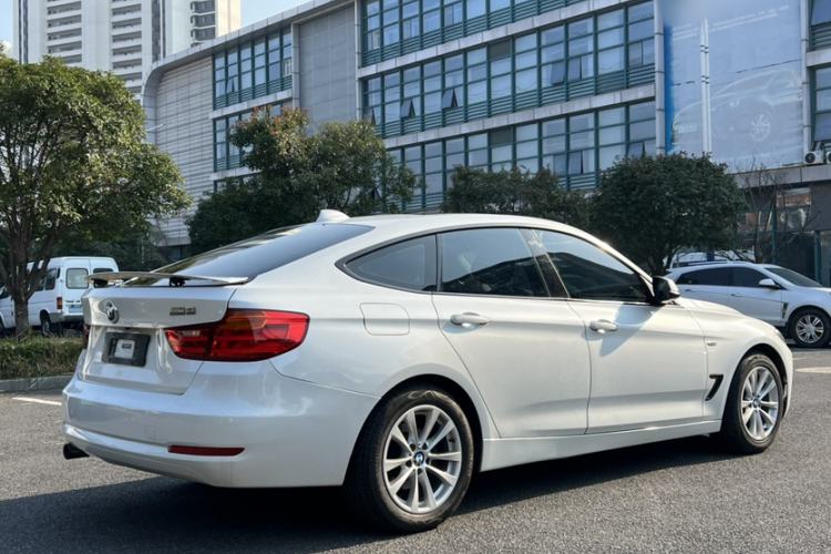 Used BMW 3 Series GT 2016 320i Fashion Model