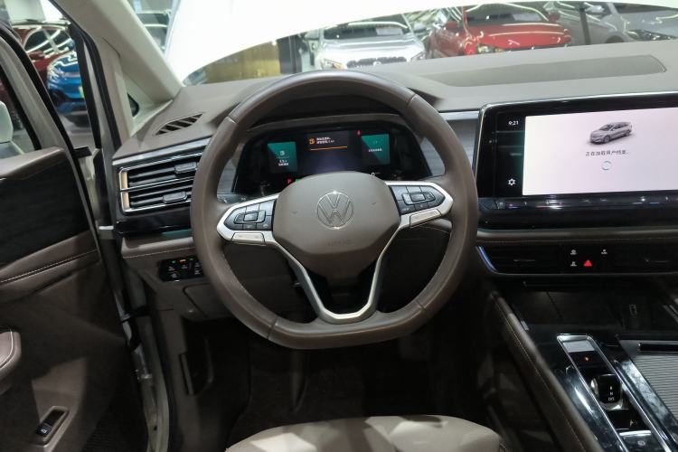 Used Volkswagen Viloran 2024 330TSI Luxury Edition