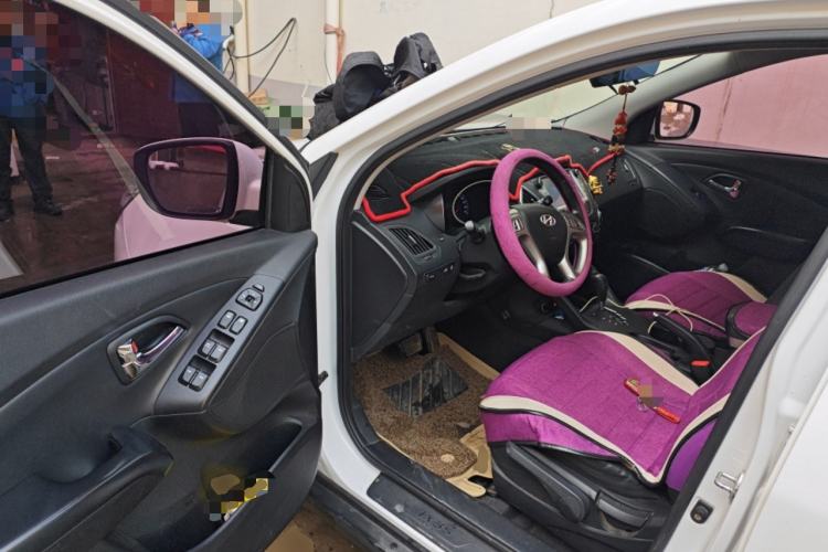 Used Hyundai ix35 2015 2.0L Automatic 2WD Smart Type China IV
