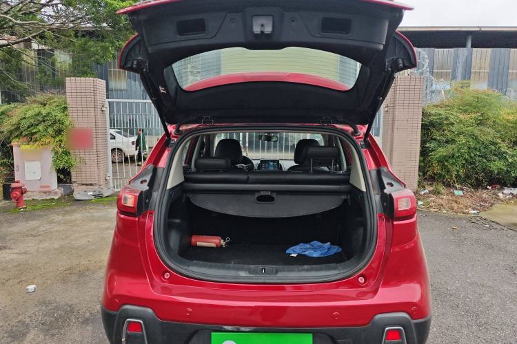 Used Dongfeng Aeolus AX4 2017 1.6L DCT Trendy Style
