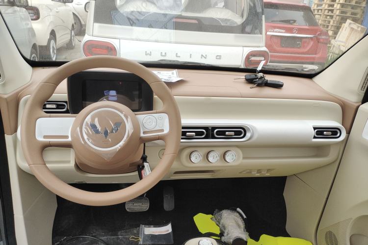 Used Wuling Hongguang MINIEV 2024 3rd Generation 215km Youth Edition