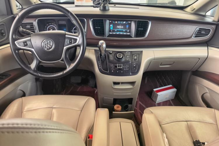 Used Buick GL8 2017 25S Luxury Version China V Standard Center Console