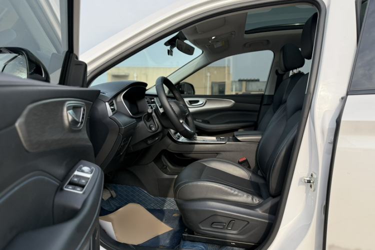 Used Roewe RX5 New Energy 2020 ePLUS National Trend Ronglin Luxury Edition Interior 3