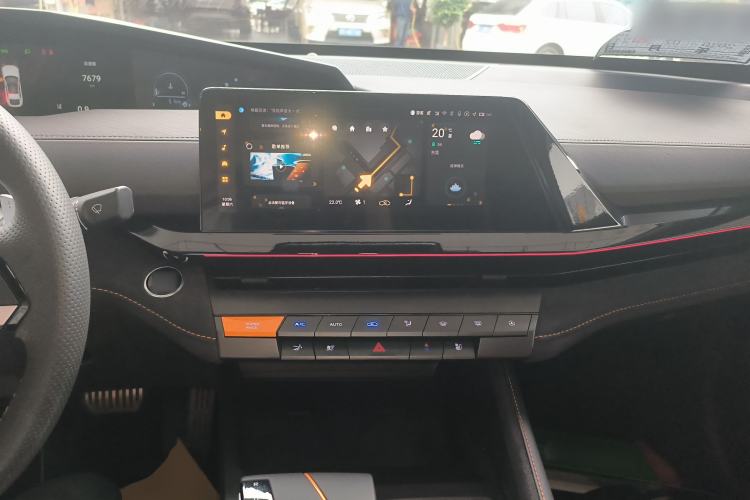 Used CHANGAN UNI-V 2024 1.5T Prestige Sport Edition
