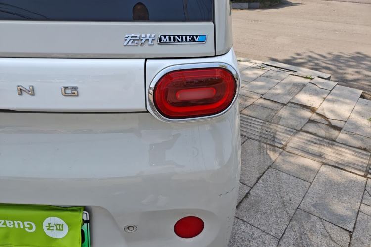 Used Wuling Hongguang MINIEV 2024 3rd Generation 170 km Right Rear Taillight