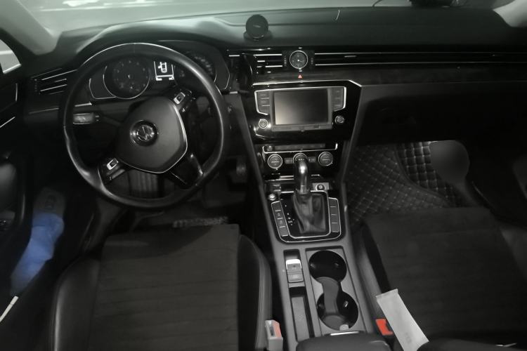 Used Volkswagen Magotan 2017 330TSI DSG Luxury Model