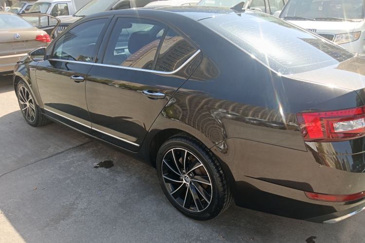 Used Skoda Octavia 2019 TSI280 DSG Luxury Edition
