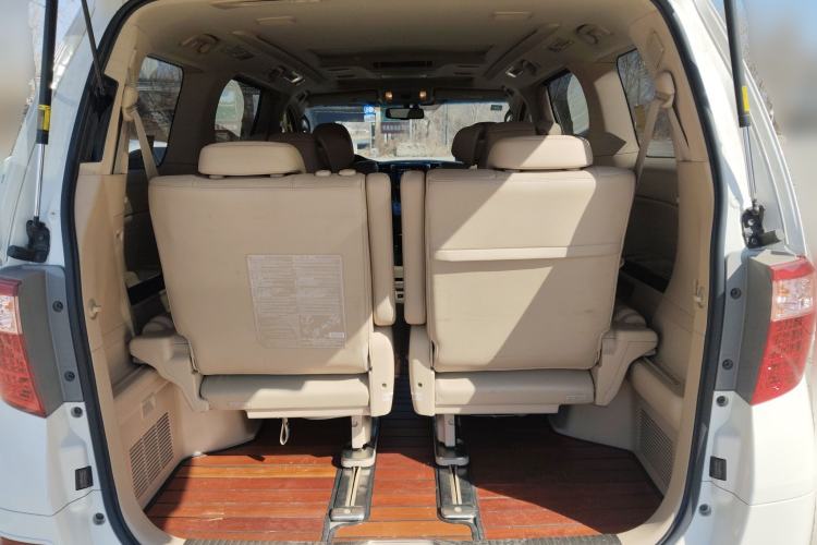 Used Toyota Alphard 2012 3.5L Luxury Edition
