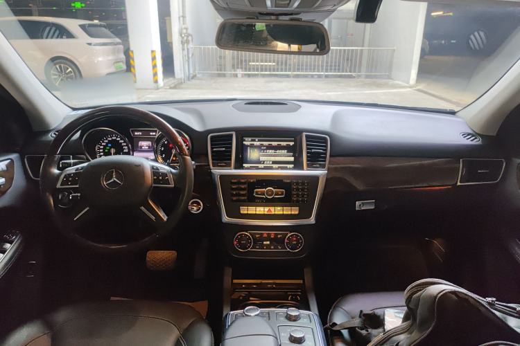 Used Mercedes-Benz M-Class 2014 ML 400 4MATIC Luxury Model