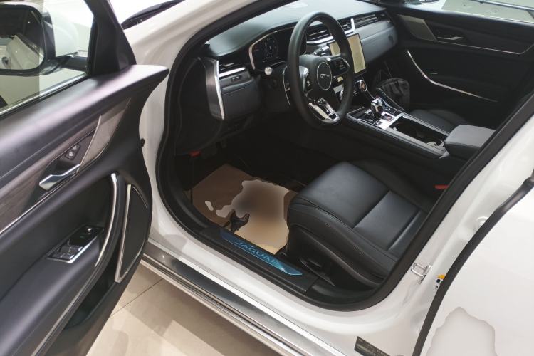 Used Jaguar XFL 2021 XFL 2.0T P200 Two-Wheel-Drive Elite Luxury Edition
