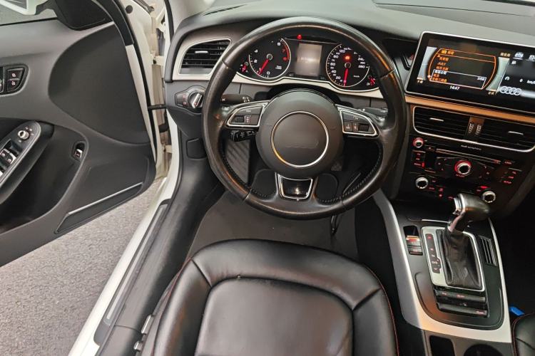 Used Audi A4L 2015 45 TFSI quattro Individual Sport Edition
