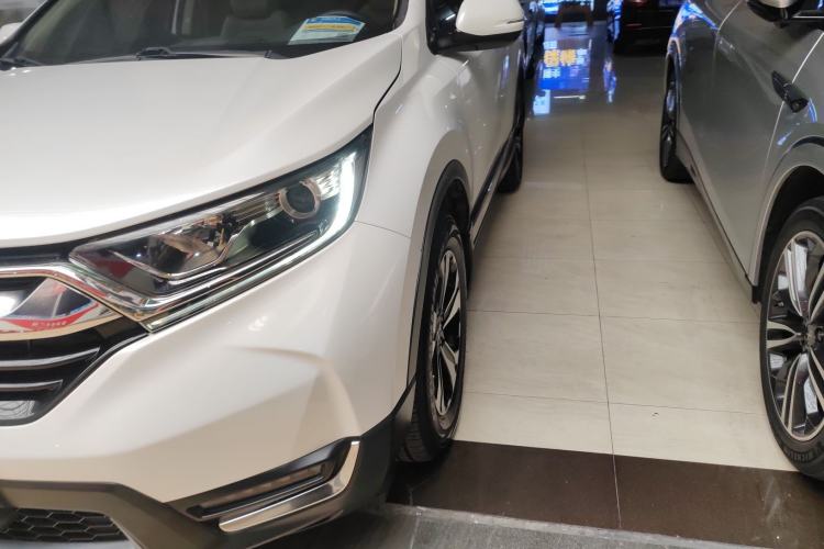 Used Honda CR-V 2017 240TURBO CVT Front-Wheel Drive Fashion Edition