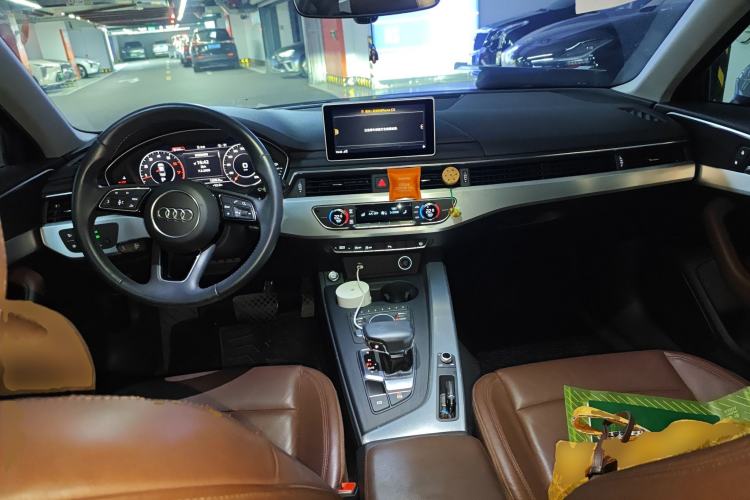 Used Audi A4L 2018 30th Anniversary Edition 40 TFSI Fashion Model