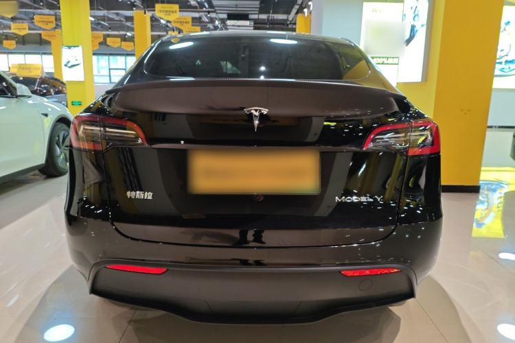 Used Tesla Model Y 2022 Long-Range All-Wheel-Drive Version Rear