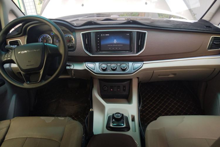 Used FORTHING Lingzhi M5 2021 Passenger Version Comfort Model 7 Seats