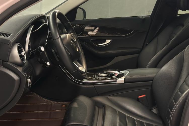 Used Mercedes-Benz C-Class 2015 C 200 L 4MATIC