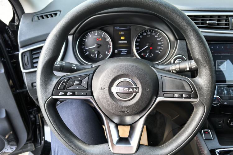 Used Nissan Qashqai 2023 Classic 2.0L CVT XV Comfort Edition Interior 6