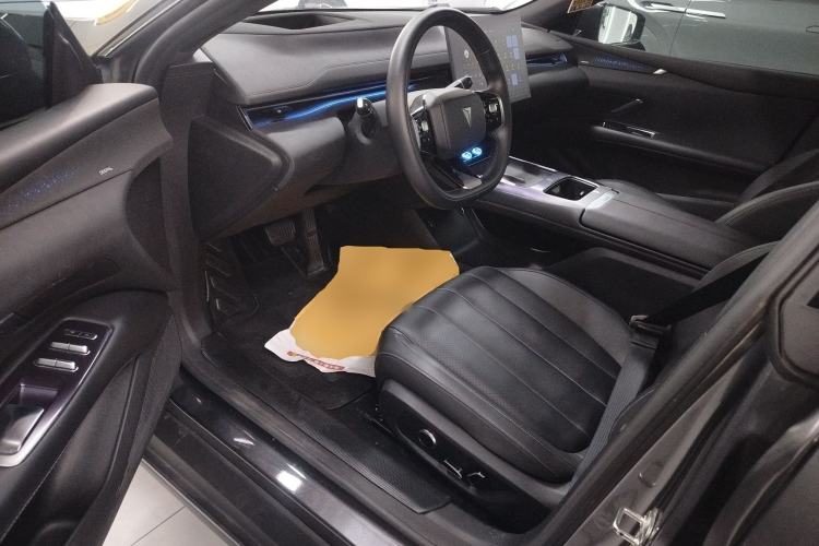 Used Deepal L07 2024 230Max Range-Extended Version Driver Seat