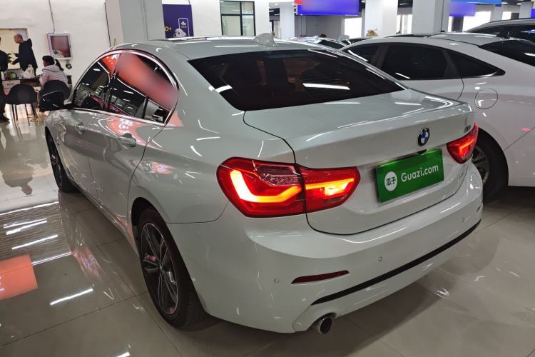 Used BMW 1 Series 2018 118i Sport Edition Exterior 2