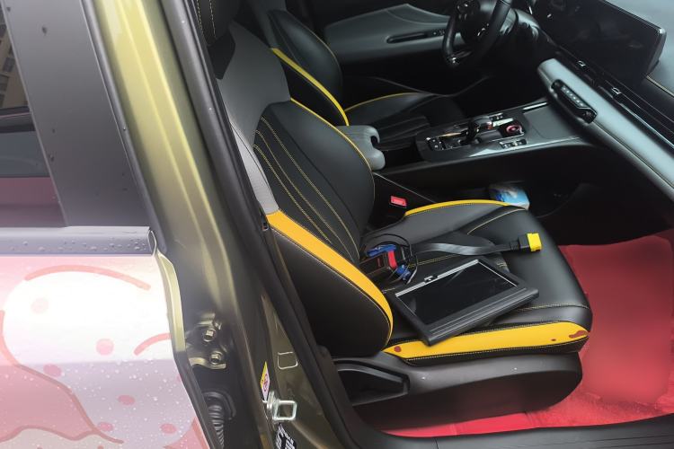 Used GAC Trumpchi EMPOW 2021 270T DCT J15 Version Right Front Seat