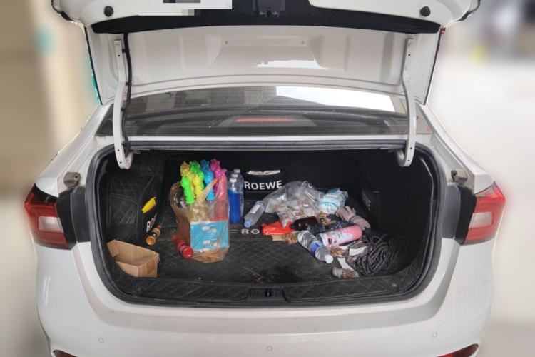 Used Roewe i5 2020 1.5L Automatic 4G Connect Luxury Flagship Edition Trunk