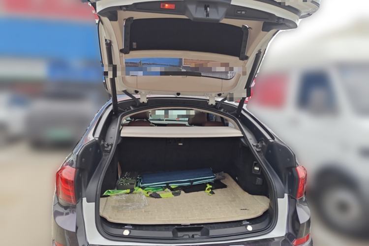 Used BMW 5 Series GT 2015 528i Leading Model Trunk