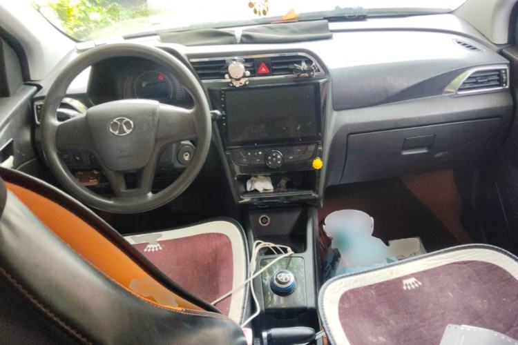 Used BAIC New Energy EC 2017 EC180 Dynamic Edition Center Console