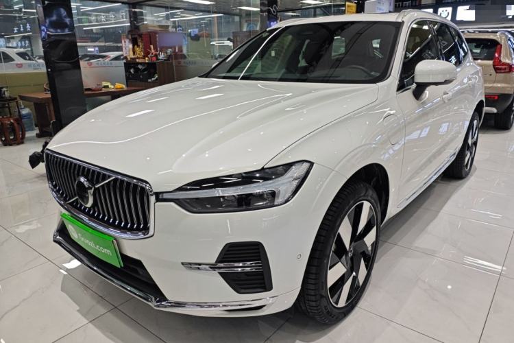 Used Volvo XC60 New Energy 2025 Plug-in Hybrid Long-Range All-Wheel Drive Smart Luxury Edition