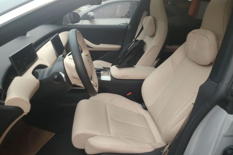 Used Nio ET5T 2024 75kWh Touring Left Front Seat