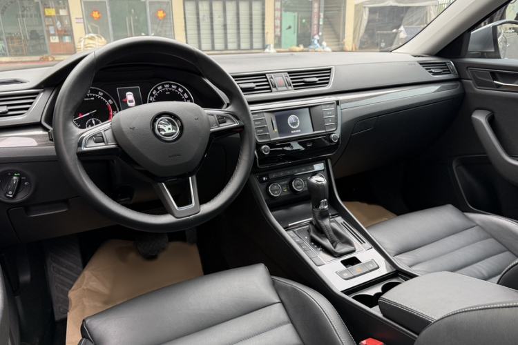 Used Skoda Superb 2016 TSI330 DSG Smart Drive Edition