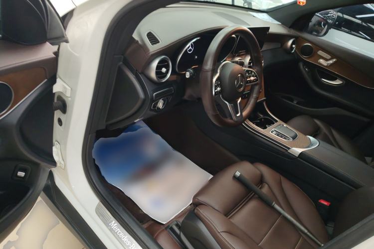 Used Mercedes-Benz GLC 2022 Facelifted GLC 260 L 4MATIC Dynamic Edition Driver Seat