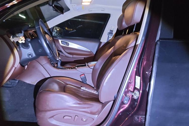 Used Infiniti QX50 2013 2.5L Two-Wheel-Drive Elegant Edition Left Front Seat