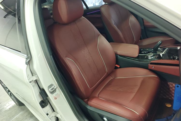 Used BMW 5 Series 2022 Second Facelift 525Li M Sport Package
