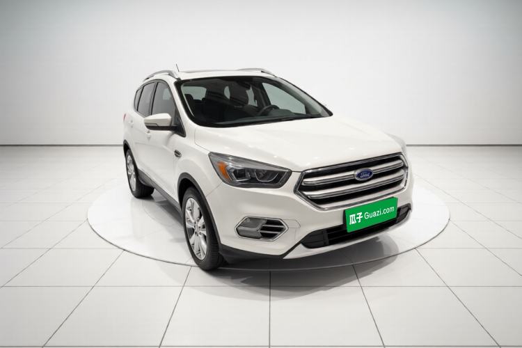 Used Ford Kuga 2017 EcoBoost 180 Two-Wheel-Drive Platinum Edition
