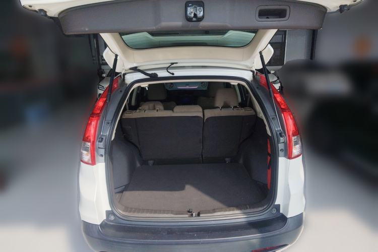 Used Honda CR-V 2015 2.0L 2WD Classic Edition Trunk