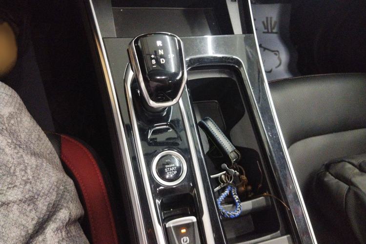 Used SOL X8 2021 300T DCT Leading Smart Connectivity Version 6 Seats