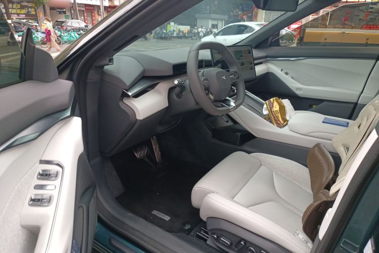 Used XPeng P7 2025 Model—820 Ultra Long Range Ultra
